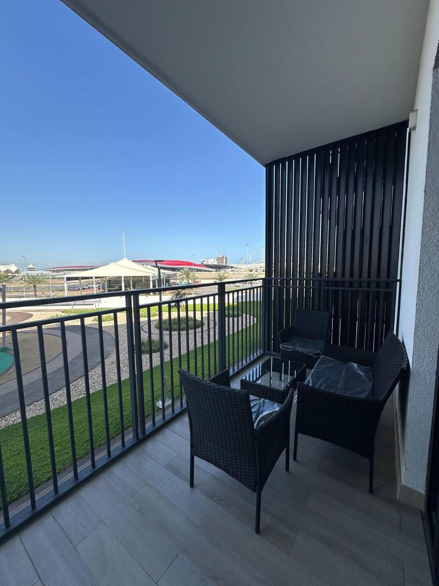 Апартаменти Yas Sea Views 1bhk Ferrari World & F1 Gym *